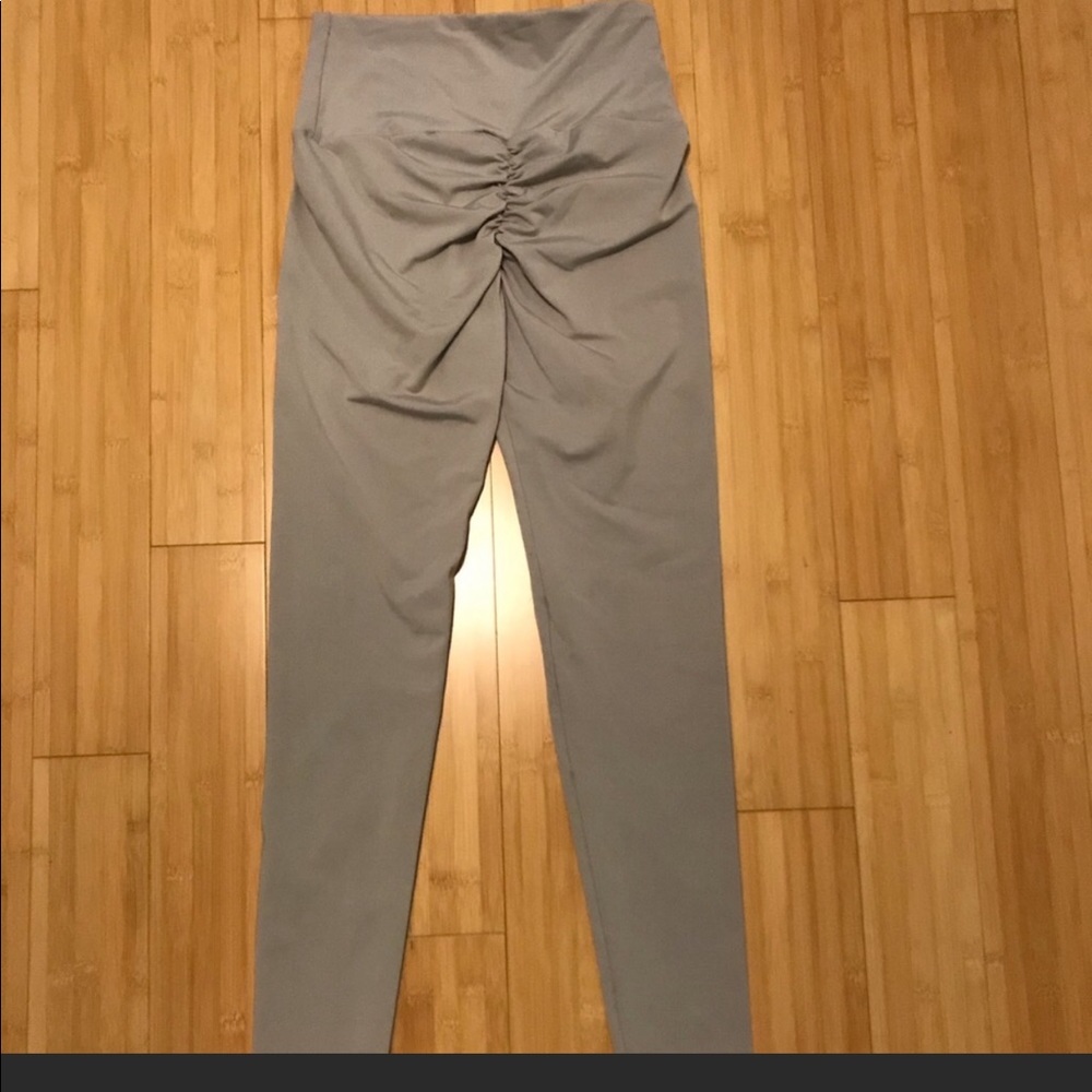 Butt scrunch leggings